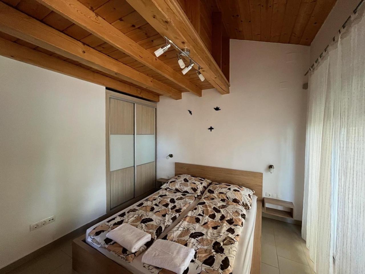 City Apartman Haz Balatonlelle Ngoại thất bức ảnh